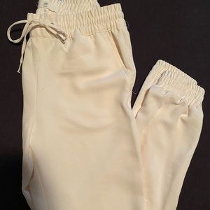 H&M Cream Colored Joggers; Size 4